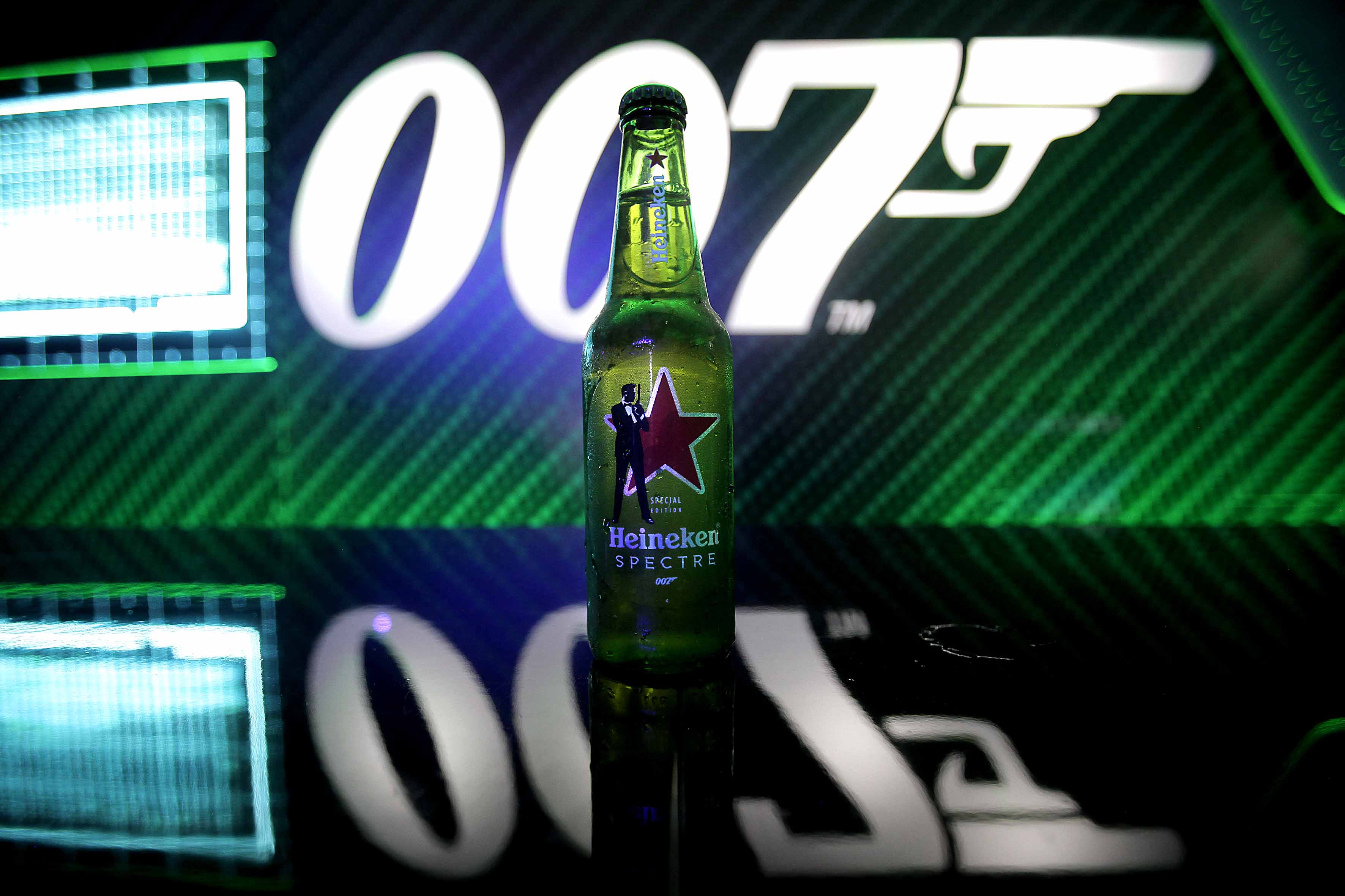 Botella Heineken edición especial James Bond