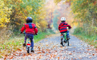 Día del Niño origen 30 de abril. Foto: Bigstock.