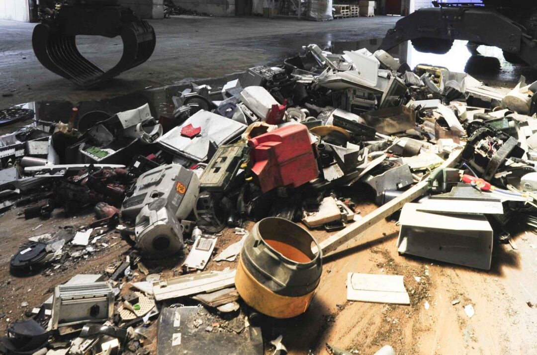 Cuatro acciones prácticas para reducir los desechos electrónicos