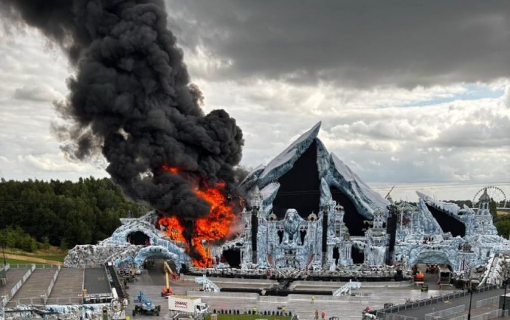 tomorrowland 2025 incendio escenario