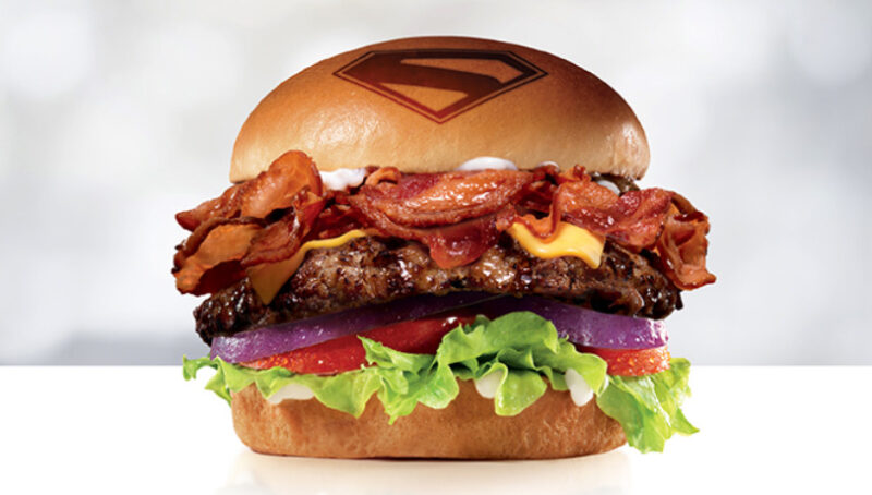 superman hamburguesa carls jr precio