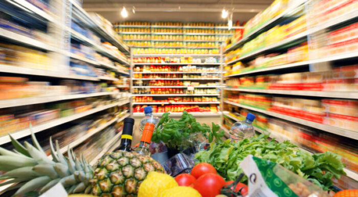 walmart martes de frescura frutas verduras ofertas 5 agosto mexico. Foto: Bigstock.