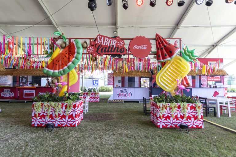 coca cola food fest brand experience