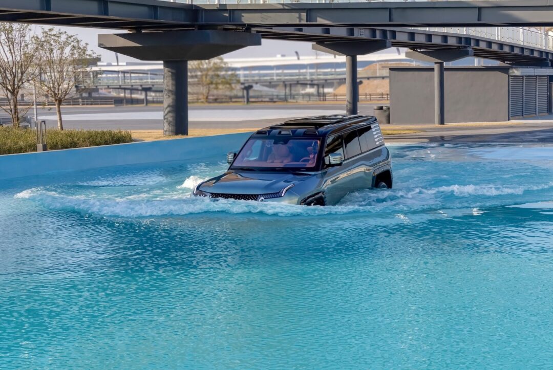 BYD Zhengzhou piscina