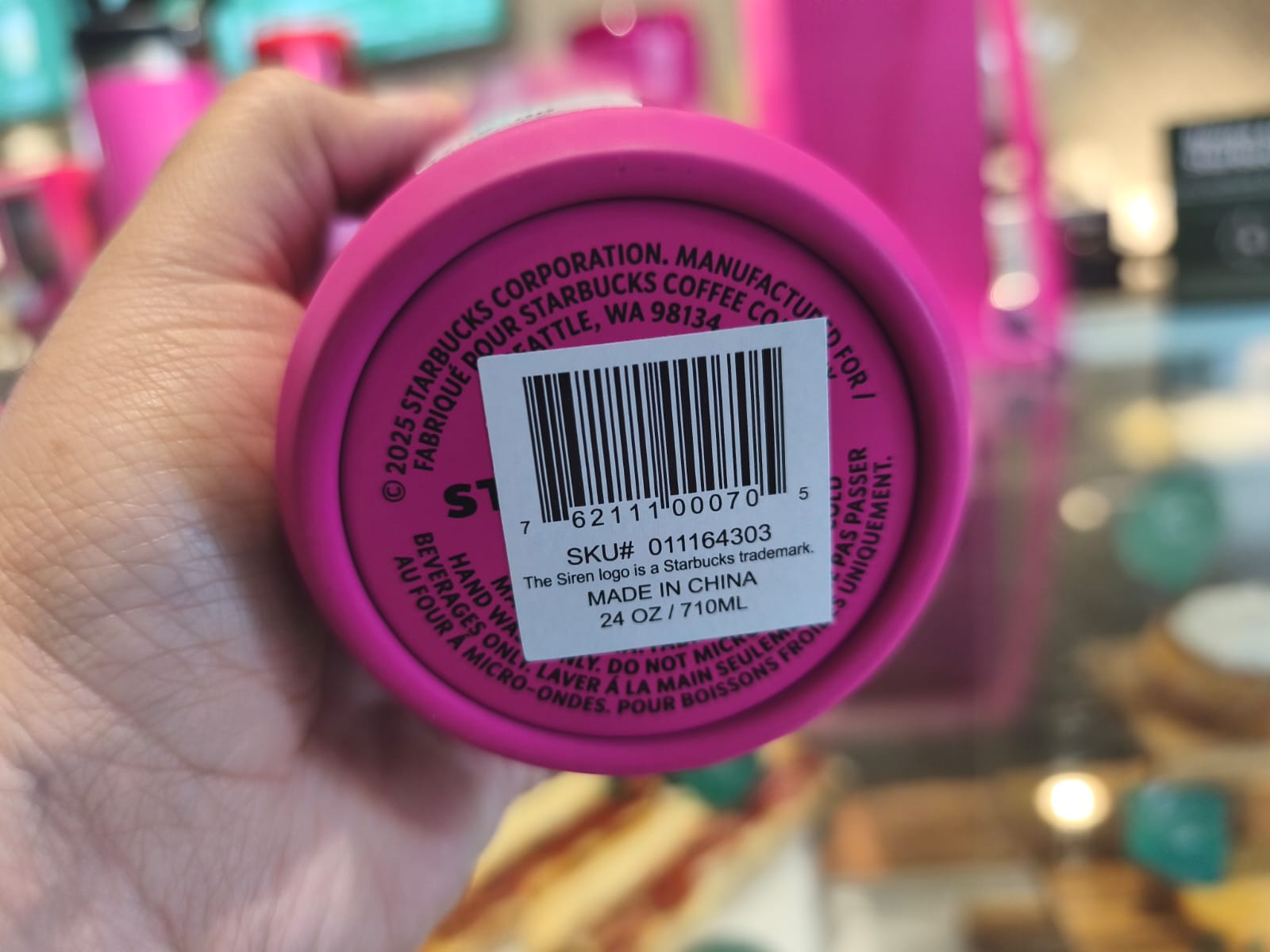 Vaso Barbie x Starbucks. Imagen: InformaBTL