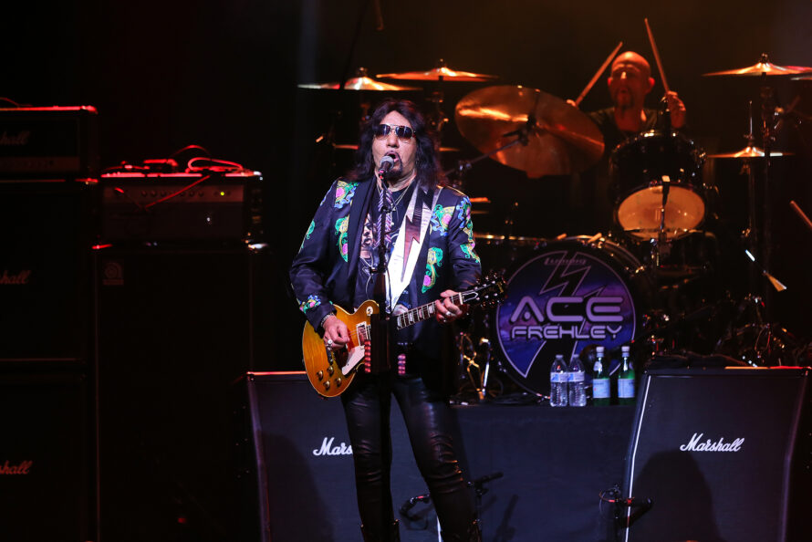 Ace Frehley, guitarrista original y cofundador de KISS, murió el 16 de octubre a los 74 años de edad. Conoce cuál fue la causa de muerte y su trayectoria musical.. Foto: Bigstock