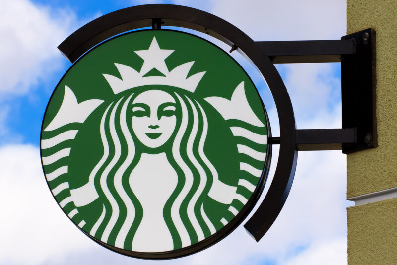El nuevo vaso Stanley de Starbucks ya es la sensación. Descubre cómo es y cuánto cuesta. Foto: Bigstock