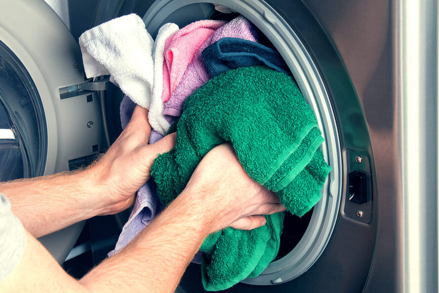 Profeco analizó 49 detergentes de ropa y así determinar cuáles son los mejores. Foto: Bigstock