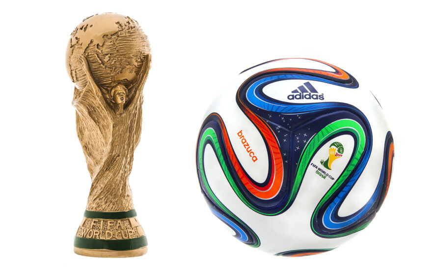 TRIONDA es el nuevo balón del Mundial de Futbol 2026 lanzado por Adidas. Foto: Bigstock