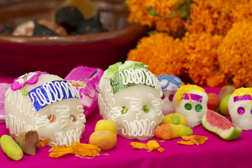 Ofrenda del Día de Muertos. Foto: Bigstock