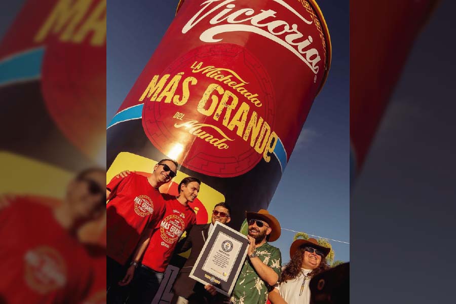 Junto a Victoria y Maggi Miche rompieron un rƩcord mundial con "La Michelada mƔs grande del mundo". Ratpack