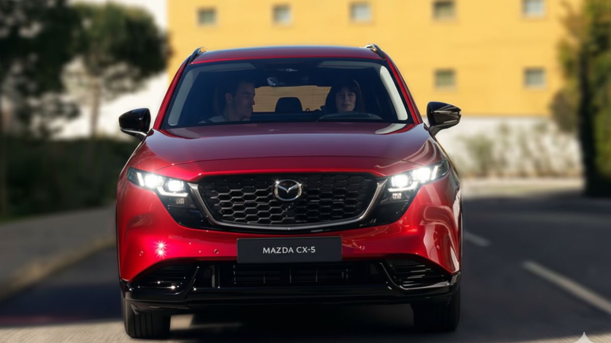 Mazda CX‑5. Imagen Toyota, retoques de Gemini IA