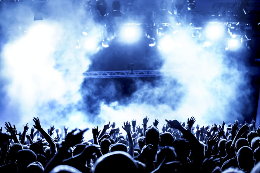 Profeco refirió que hay 217 quejas en proceso tras la cancelación del Afterlife, evento en el que Fullpass vendió boletos y que sigue sin ser localizada por la dependencia. Foto: Bigstock