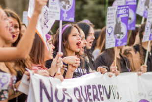 25 de noviembre, Día Internación de la Eliminación de la Violencia contra la Mujer. Foto: Bigstock
