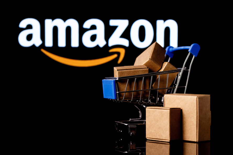 Cyber Monday 2025 en Amazon. Ofertas y descuentos. Foto: Bigstock