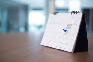 Calendario de Pagos de Pensión Bienestar 2026. Foto: Bigstock