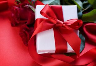 Regalos, rosas y un consumidor que está más preparado para las promociones en San Valentín. Foto: Bigstock.