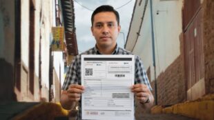 Constancia Situación Fiscal SAT. Imagen Gemini IA, Canva