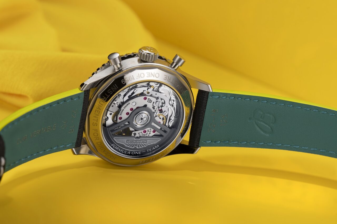 Breitling Navitimer B01 Chronograph 43 Aston Martin Aramco Formula One Team. Foto: Cortesía Breitling.
