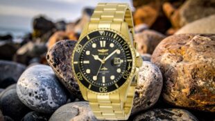 Bodega Aurrera remata reloj Suizo Invicta