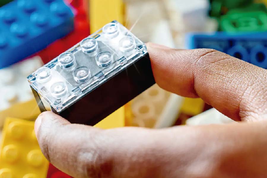 LEGO debutoĢ sus Smart Bricks en el CES 2026. Foto CortesiĢa LEGO