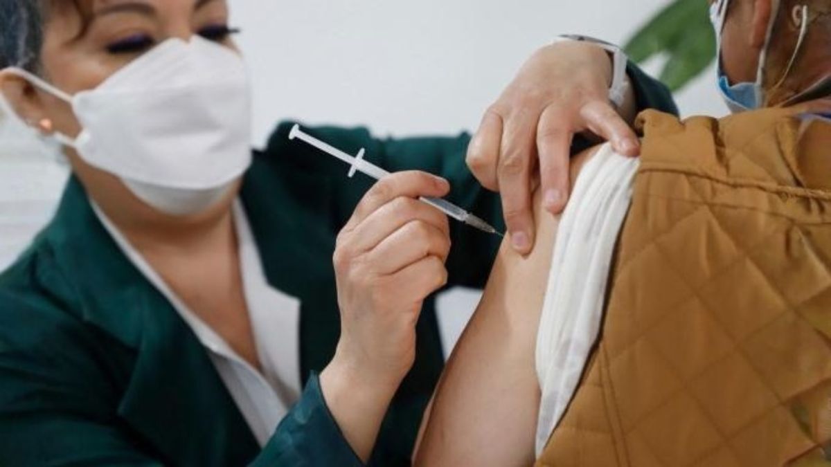 Sarampión en México y vacunas. Foto IMSS