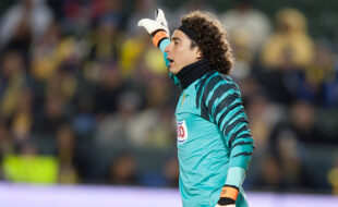 ¿Memo Ochoa estará en la Copa del Mundo 2026? Foto: Bigstock.