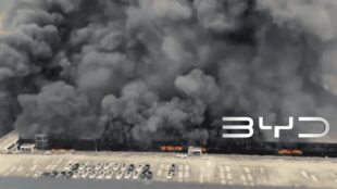 Incendio plantra BYD. Imagen redes sociales
