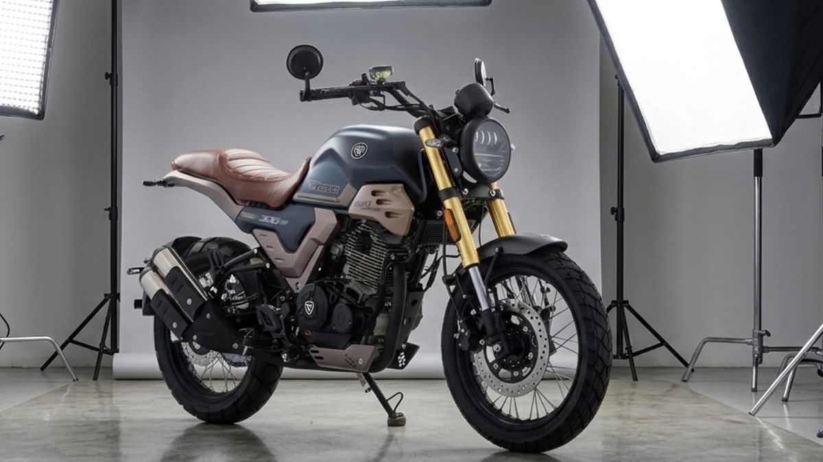 Elektra remata moto Italika. Imagen marca, IA