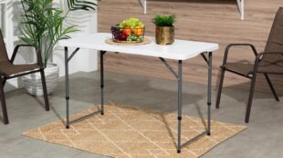 Coppel remata mesa plegable Congo. Imagen marca
