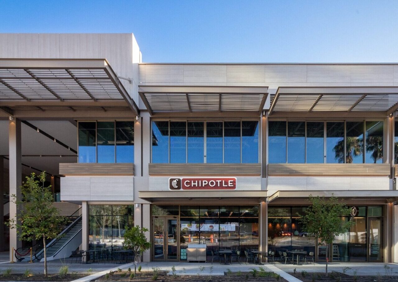 Chipotle llega a México en Plaza San Agustín, Monterrey, Nuevo León. Foto: Cortesía Chipotle.
